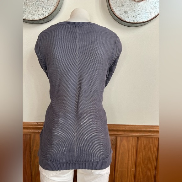 Banana Republic size small 100% mesh cotton blue/grey sweater, lightweight, sexy - Picture 3 of 8